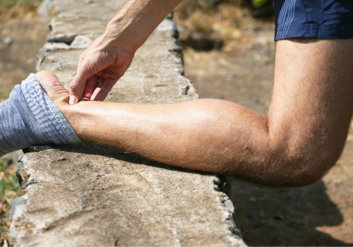 Walking with Foot Tendonitis: An Expert's Perspective